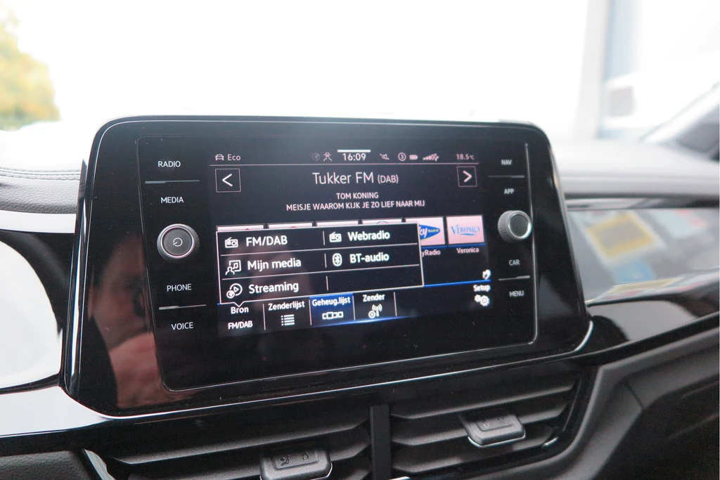 Volkswagen T-Roc – foto 57