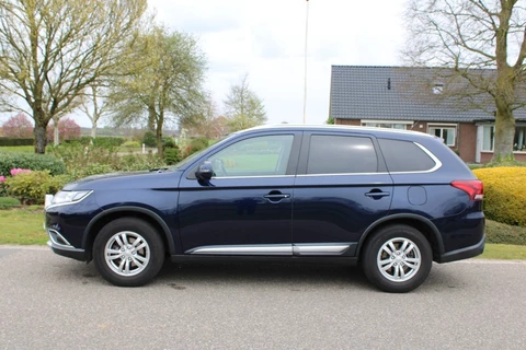 Mitsubishi Outlander 2.0 150pk Business Edition Automaat ECC/cruise/camera/navi/DAB/trekhaak