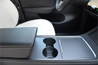 Tesla Model Y – thumbnail 9