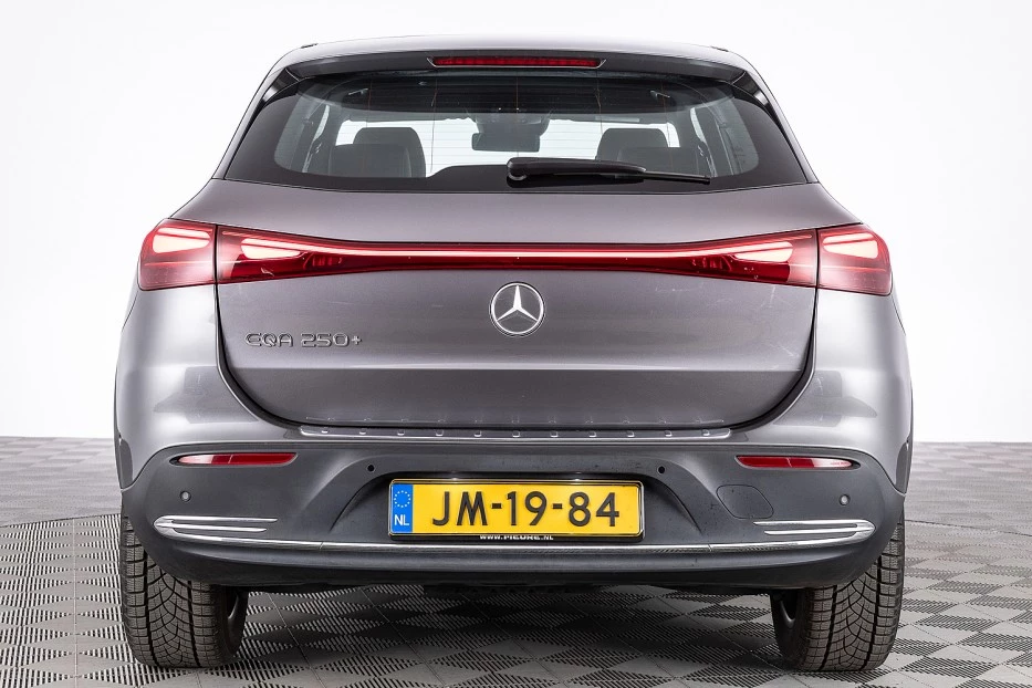 Mercedes-Benz EQA – foto 4