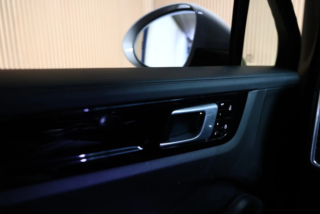 Porsche Cayenne – foto 16