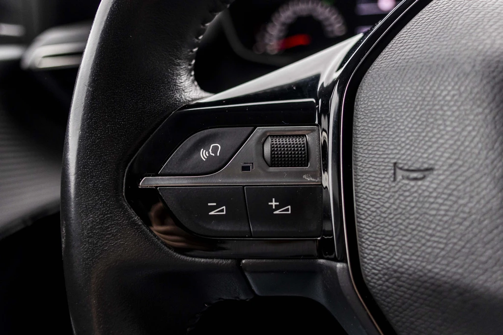 Peugeot 208 – foto 25