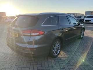 Ford Mondeo – thumbnail 3