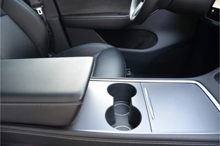 Tesla Model Y – thumbnail 9