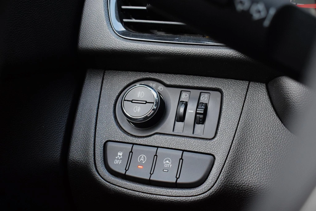 Opel KARL – foto 32