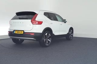 Volvo XC40 – thumbnail 4
