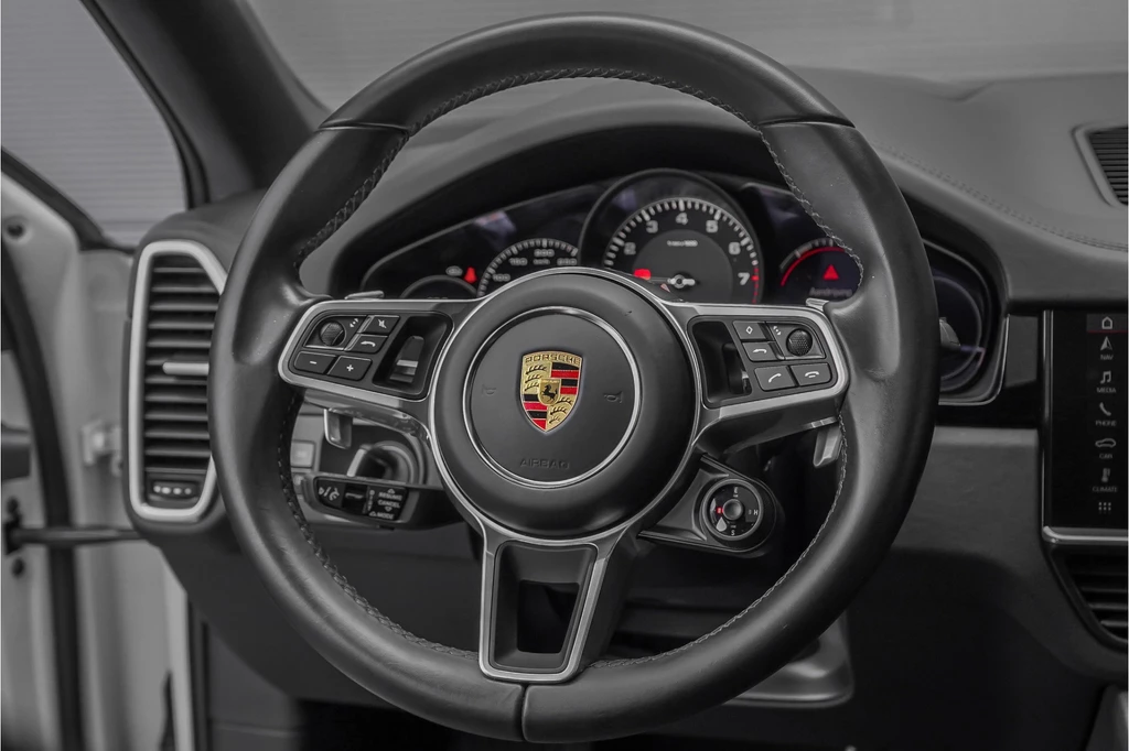 Porsche Cayenne – foto 21