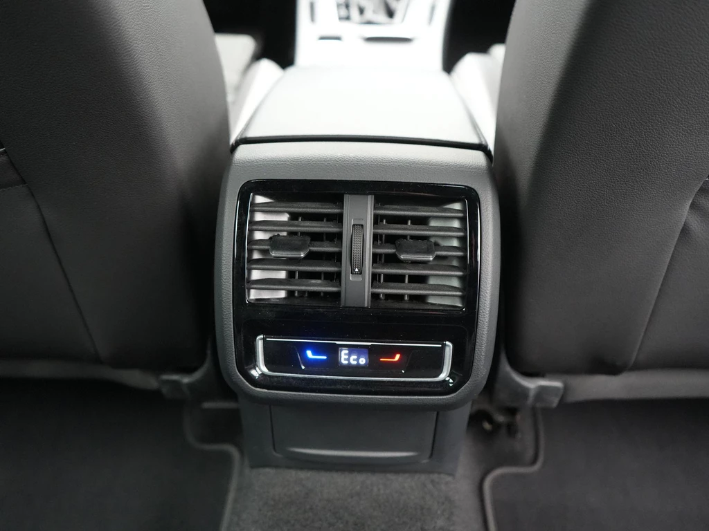 Volkswagen Passat – foto 49