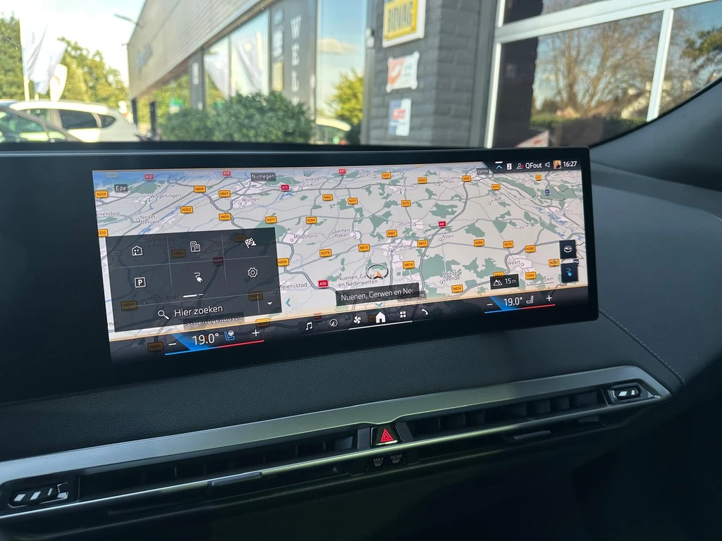 BMW iX – foto 18