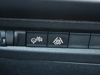Opel Frontera – thumbnail 32