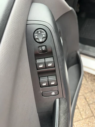 Citroën C4 Picasso – thumbnail 21