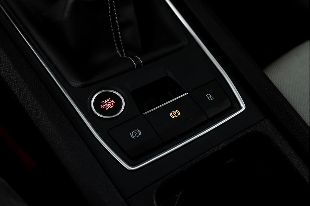 SEAT Leon – foto 36