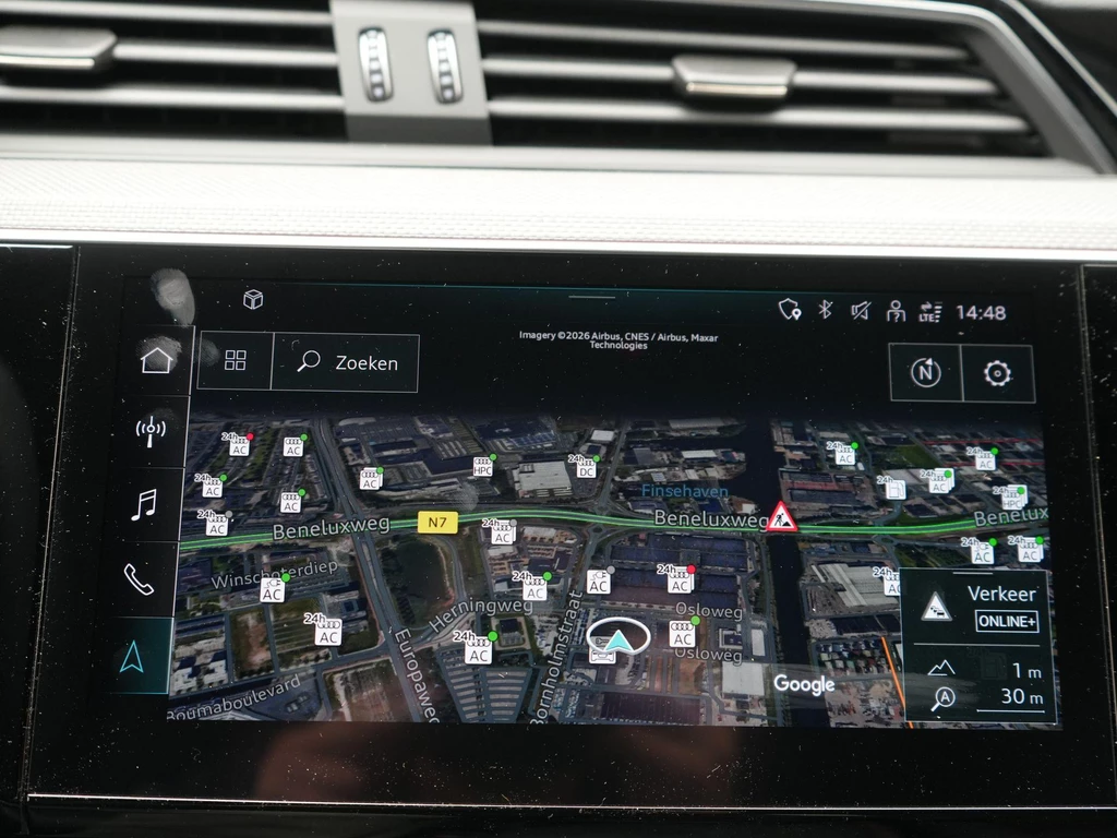 Audi Q8 Sportback e-tron – foto 23