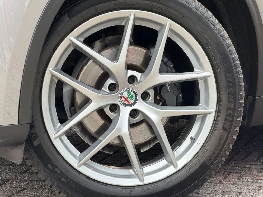 Alfa Romeo Stelvio – foto 23