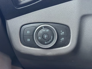 Ford Transit Connect – thumbnail 27