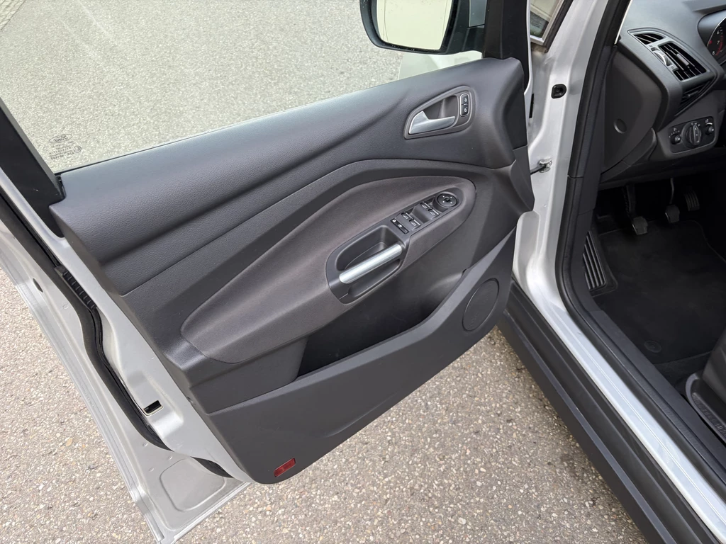 Ford Grand C-Max – foto 15