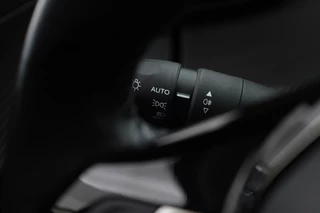Peugeot 2008 – thumbnail 11