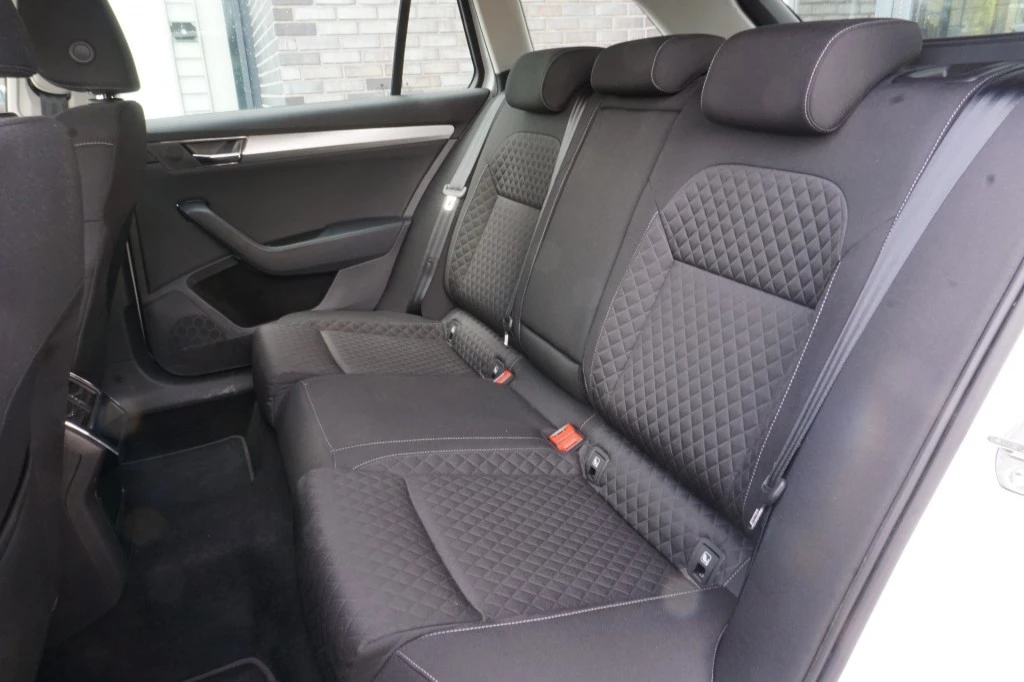 Škoda Superb – foto 15