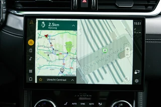 Jaguar F-PACE – thumbnail 44