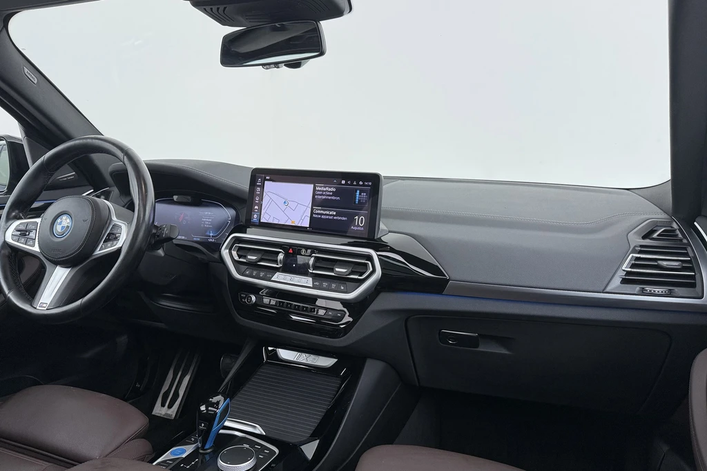 BMW iX3 – foto 24