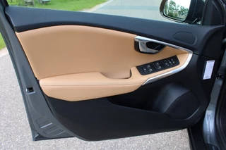 Volvo V40 – thumbnail 25