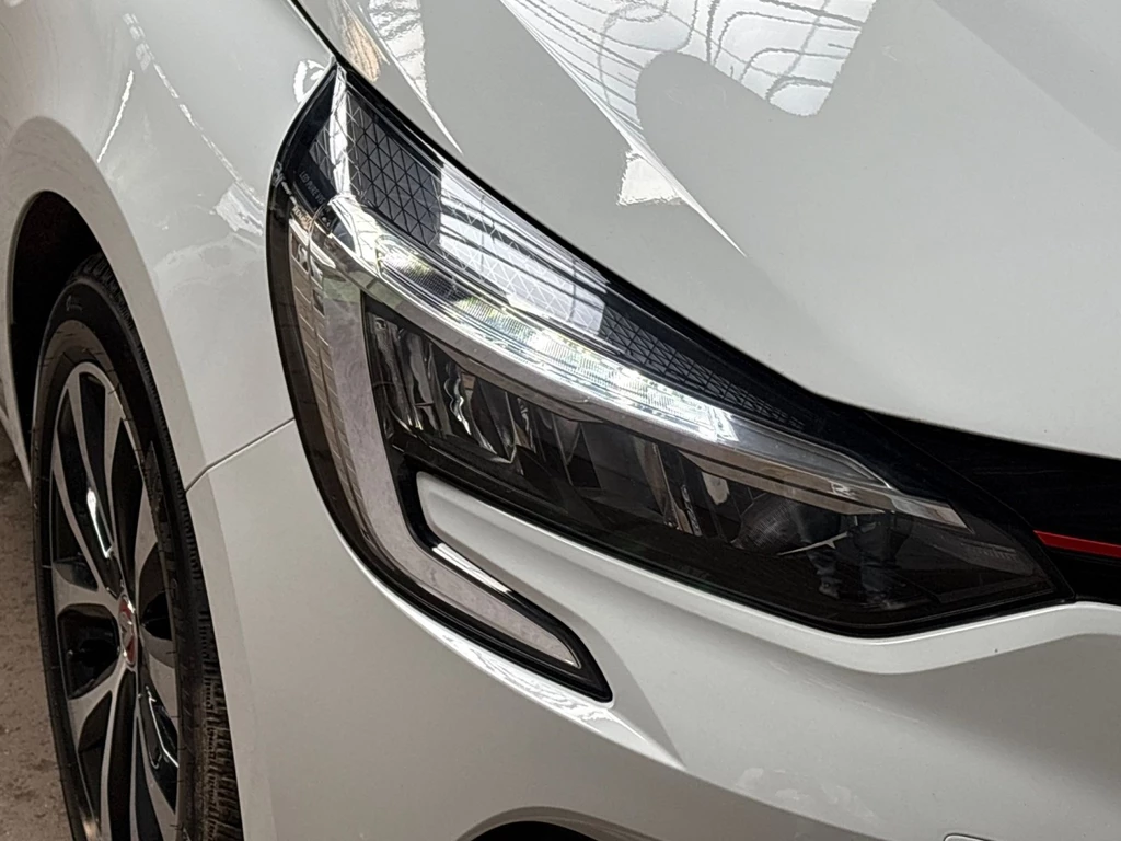 Renault Clio – foto 24