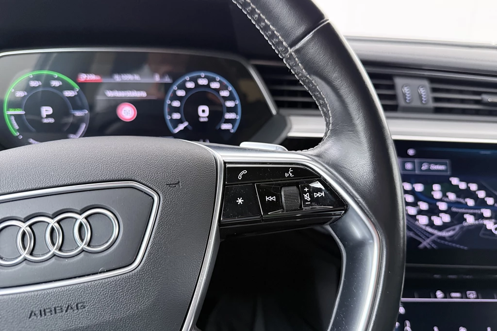 Audi e-tron – foto 18