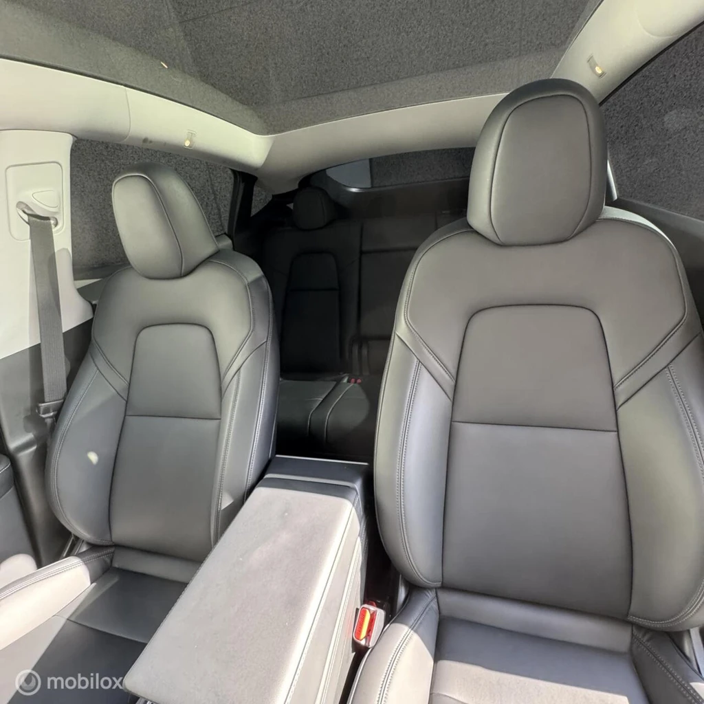 Tesla Model Y – foto 10
