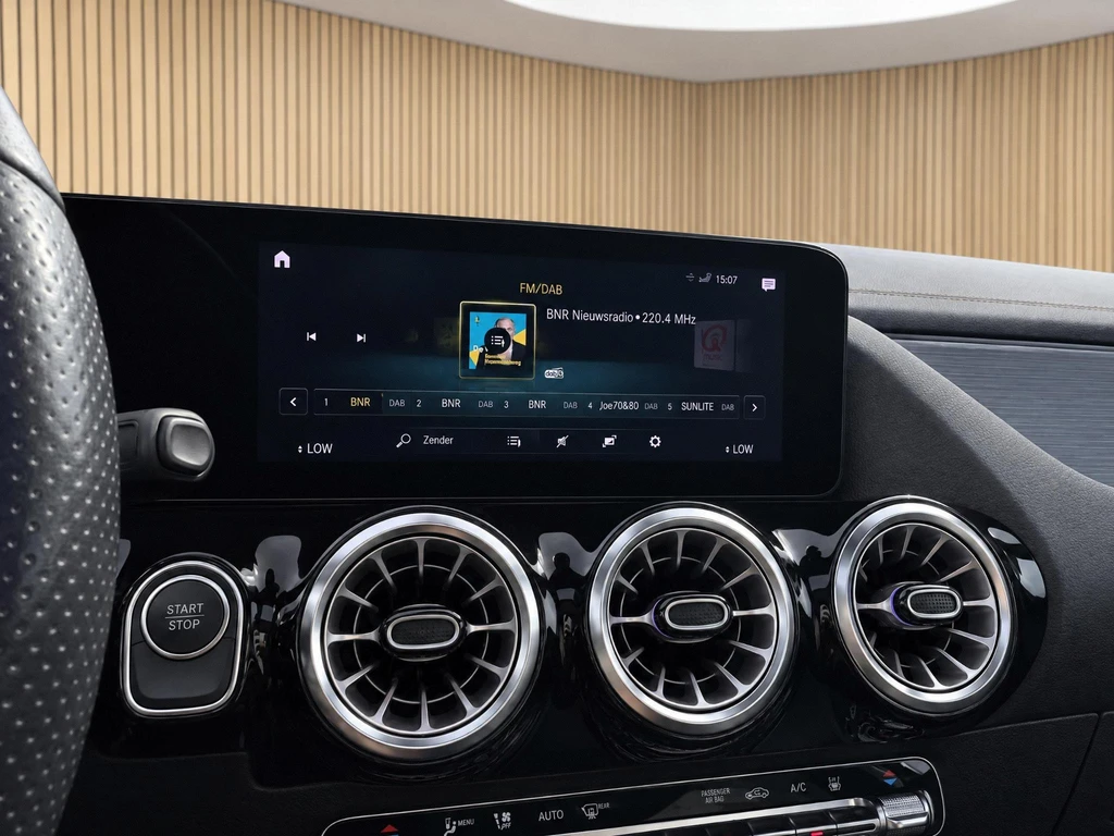 Mercedes-Benz EQA – foto 31