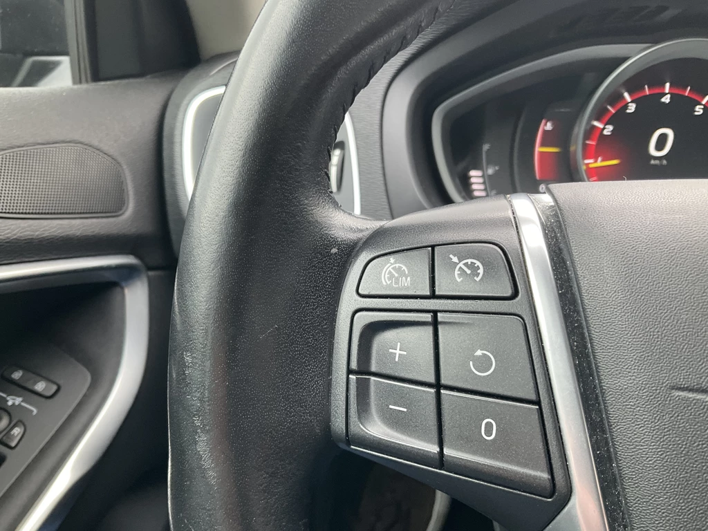 Volvo V40 – foto 12