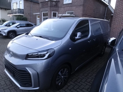 Toyota ProAce Long Worker 2.0 D-4D Professional 145pk bijrijdersstoel / 2e schuifdeur / meest luxe uitvoering / van eind 2024 en dus BPM-vrij!! / rijklaarprijs