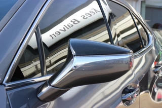 Lexus UX – thumbnail 27