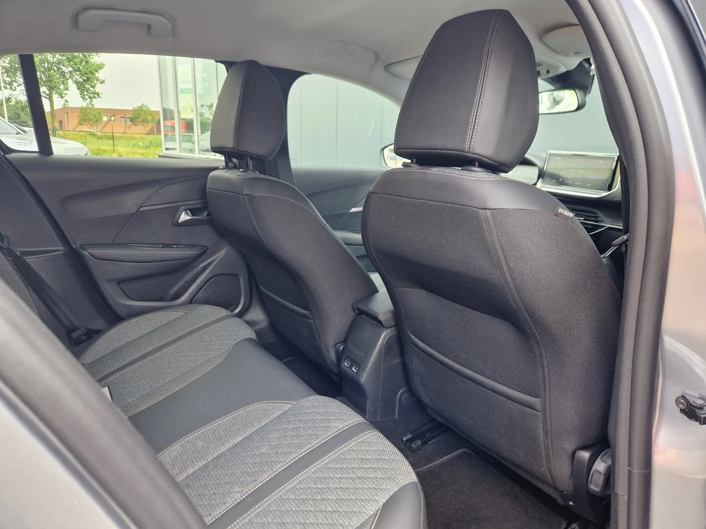 Peugeot 208 – foto 14