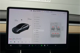 Tesla Model 3 – thumbnail 19