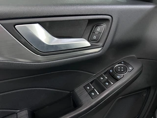 Ford Kuga – thumbnail 18