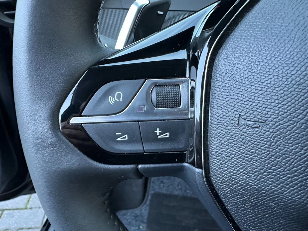 Peugeot 208 – foto 23