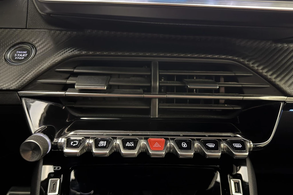 Peugeot e-2008 – foto 28