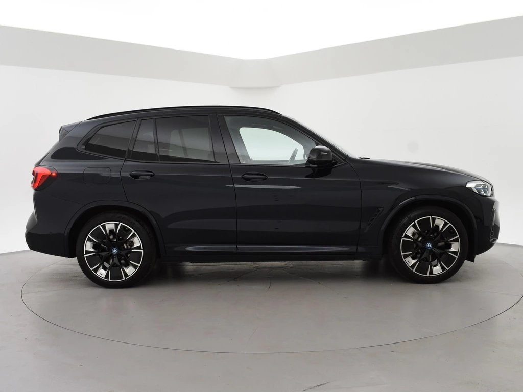 BMW iX3 – foto 8