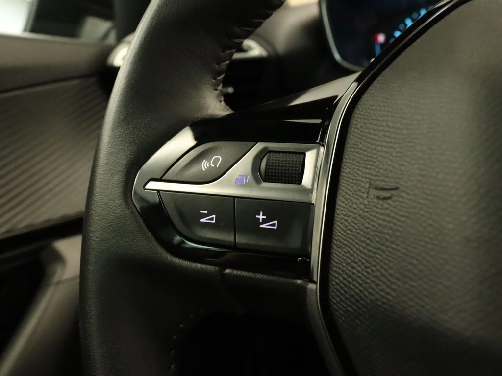 Peugeot e-2008 – foto 26