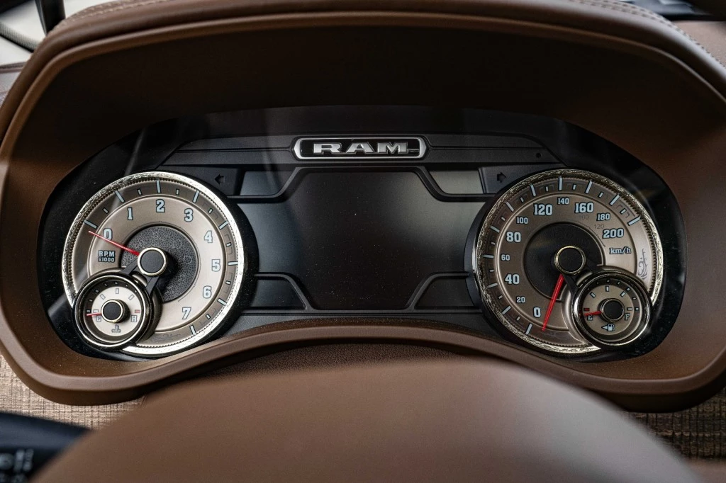 Dodge Ram 1500 – foto 13