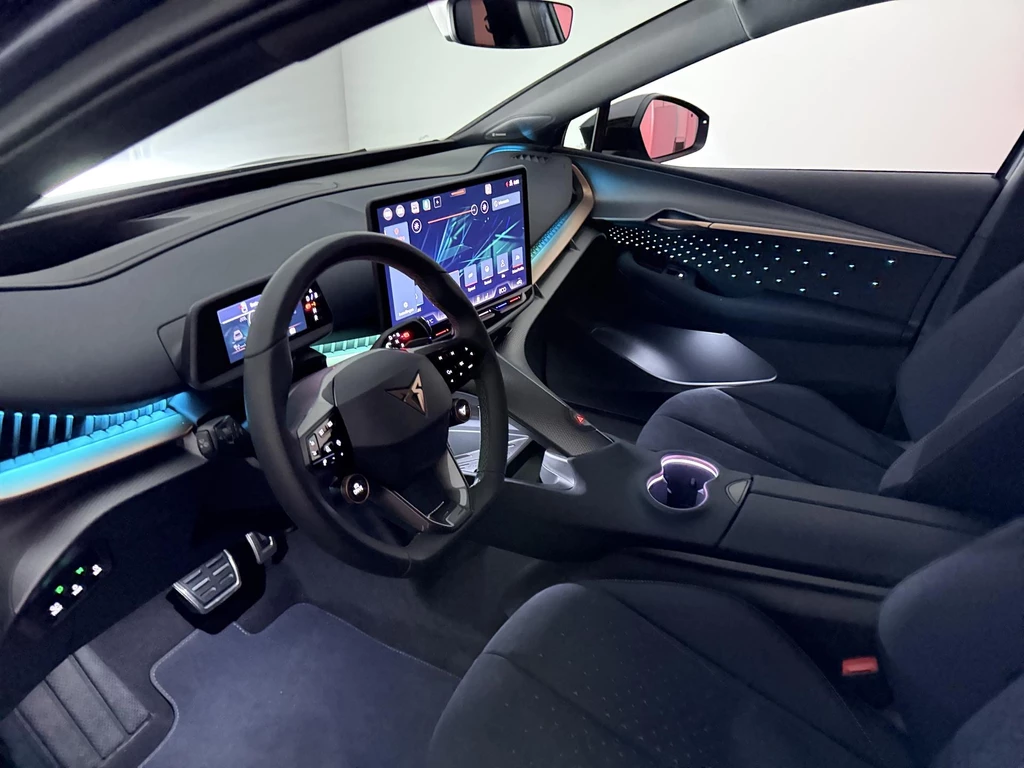 CUPRA Tavascan – foto 34