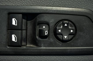 Opel Vivaro – thumbnail 25
