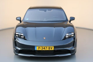 Porsche Taycan – thumbnail 4