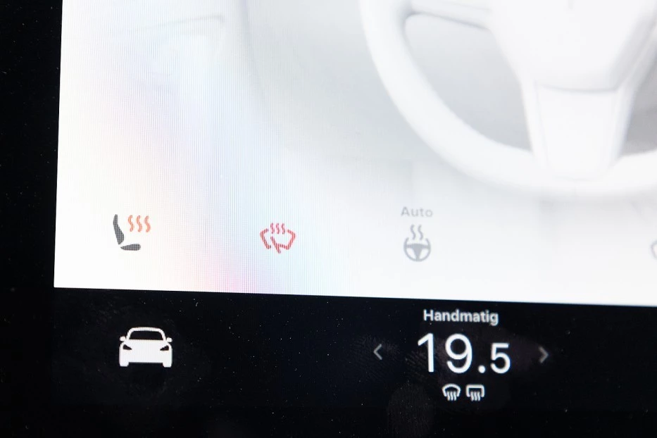 Tesla Model Y – foto 27