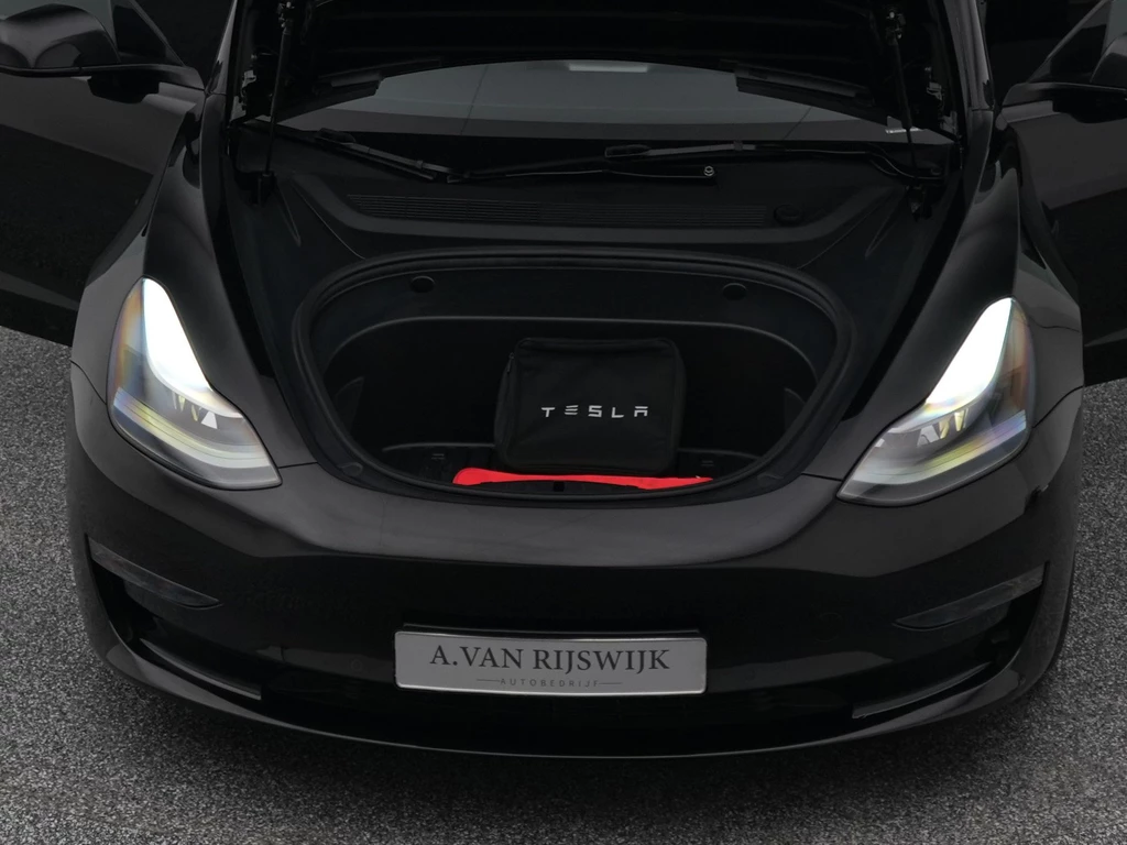 Tesla Model 3 – foto 35