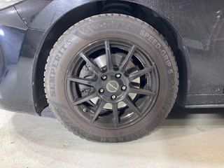 Mazda 3 – thumbnail 11
