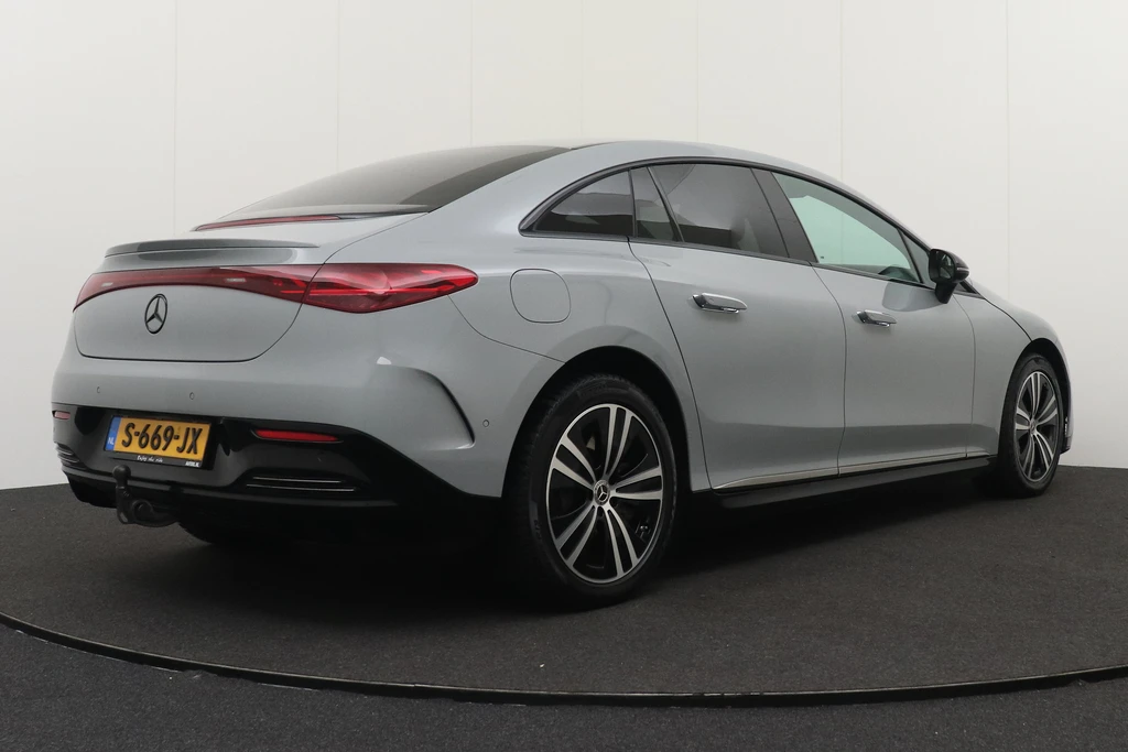 Mercedes-Benz EQE – foto 4