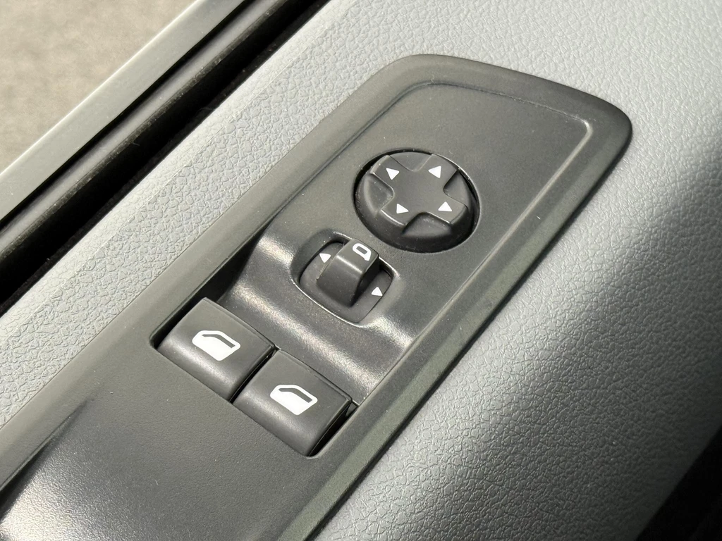 Opel Vivaro – foto 27