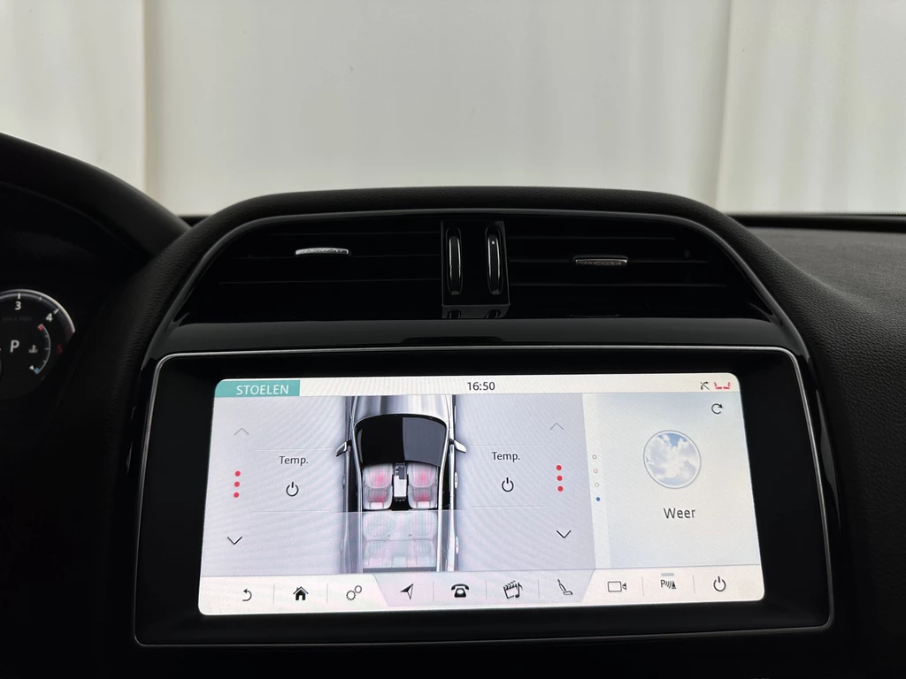 Jaguar F-PACE – foto 15