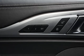 BMW 8 Serie – thumbnail 30